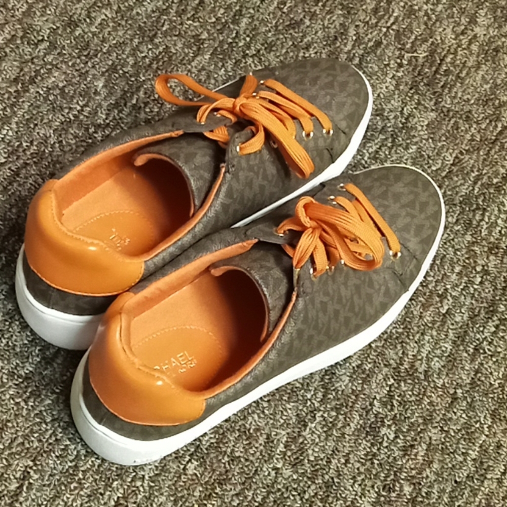 Michael kors womens sneakers brand new!